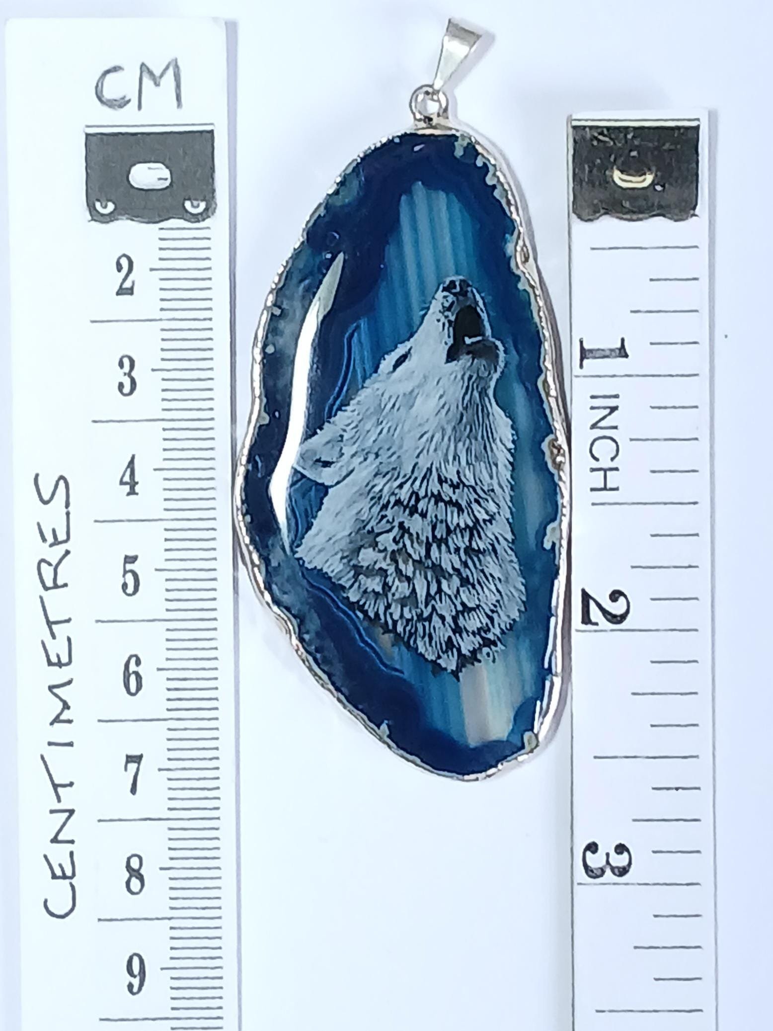 Hand Painted Howling White Wolf Agate Pendant