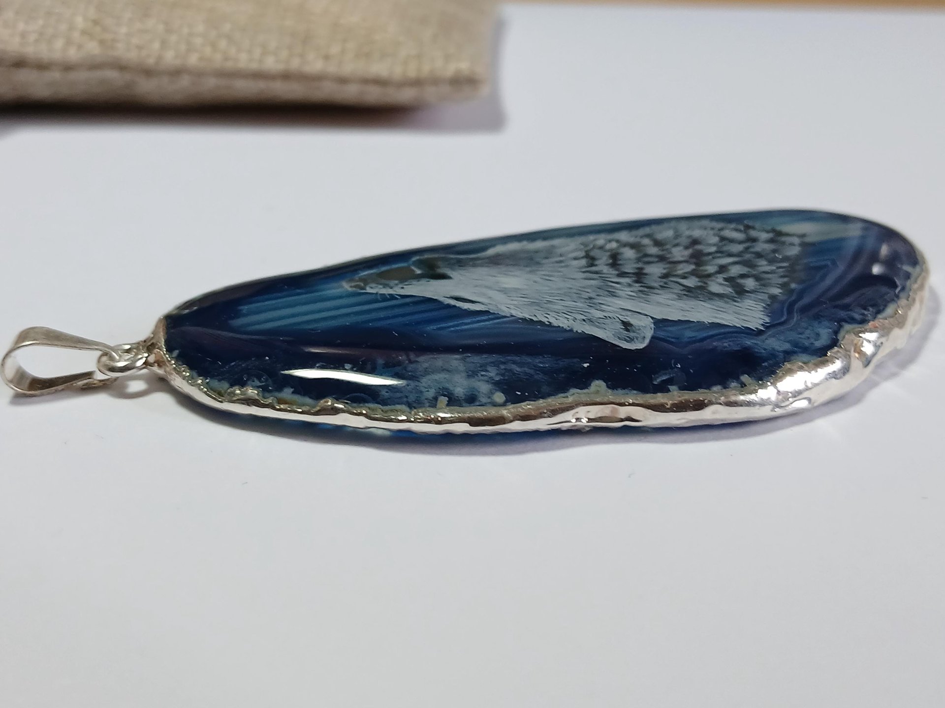 Hand Painted Howling White Wolf Agate Pendant