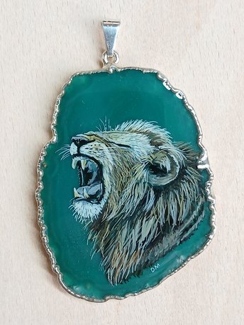 Hand Painted Lion Agate Pendant